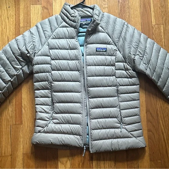 Patagonia W’s Downs Sweater Jacket - Picture 6 of 6